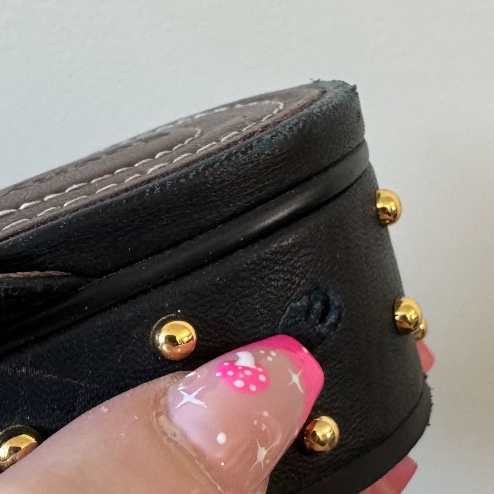 See By Chloe Gold studded black leather Mule slip on flats - missing studs - Picture 9 of 13